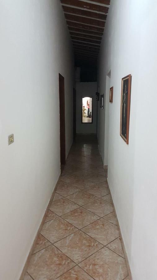 Pousada Lindoia Homestay *